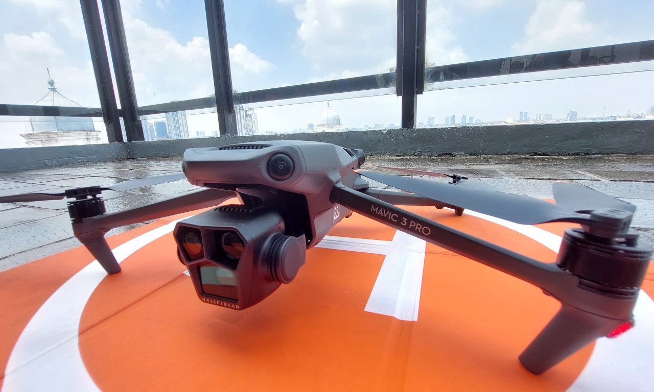 Semakin Canggih Erajaya Hadirkan Drone DJI Mavic 3 Pro Yang Punya Tiga