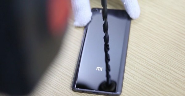 Xiaomi Mi 5 Pro disiksa