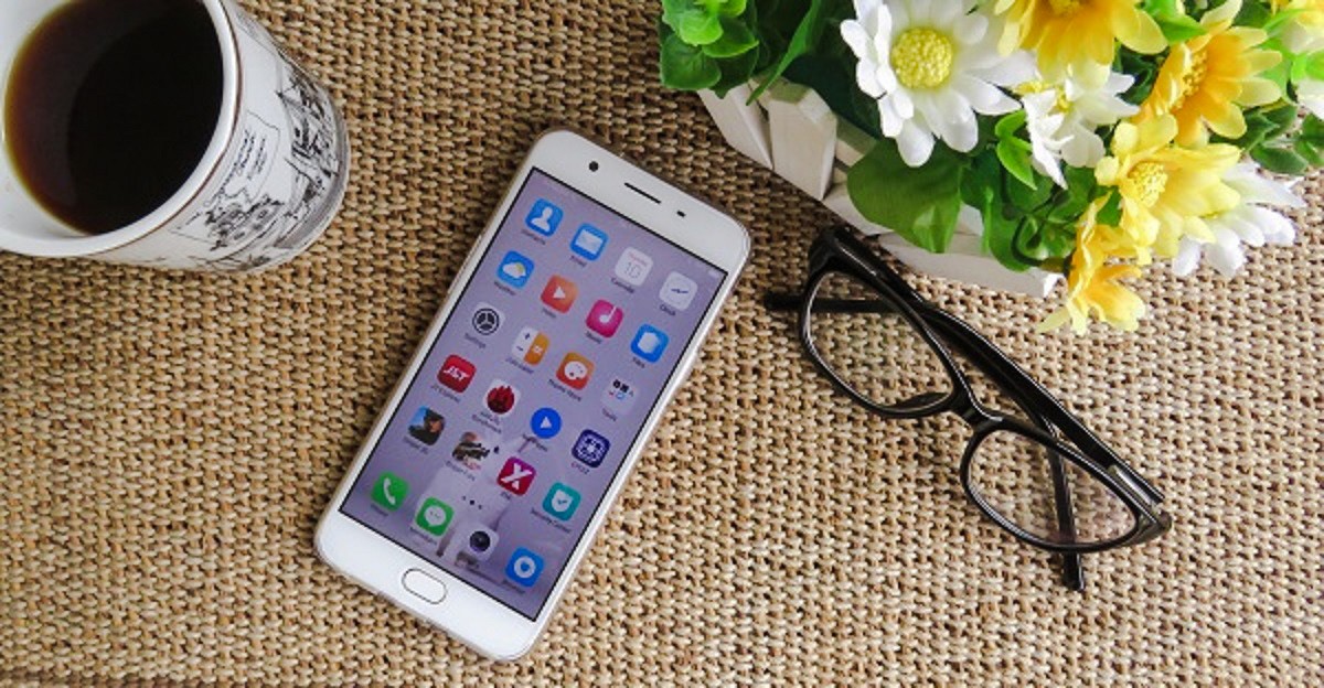 Review OPPO F1s - Smartphone 4G dengan Kamera Selfie 