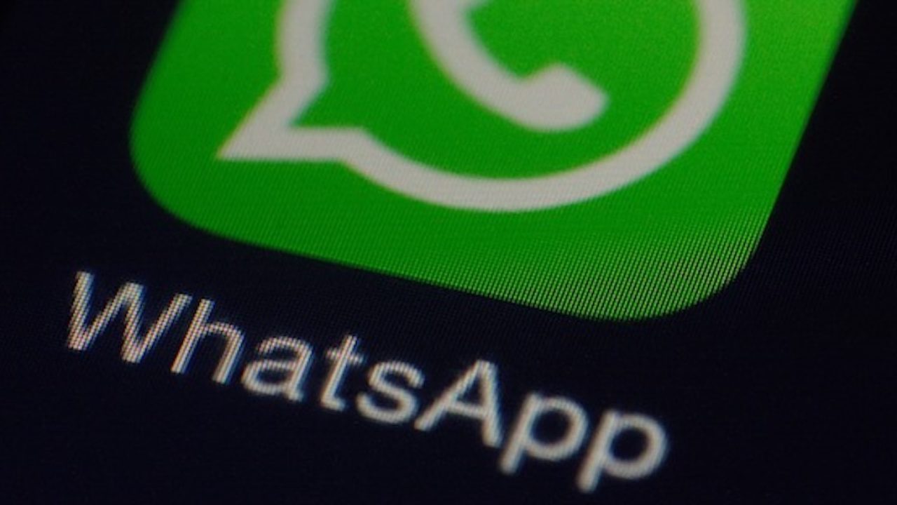 Cara Melihat Status Teman Di WhatsApp Terbaru Gadgetren