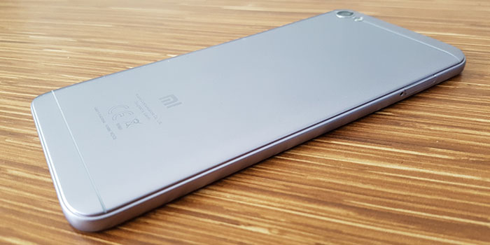 Xiaomi Redmi Note 5A - belakang