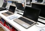 Jejeran Laptop di Toko Featured