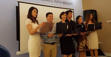 Zenbook 13 Press Con Feature