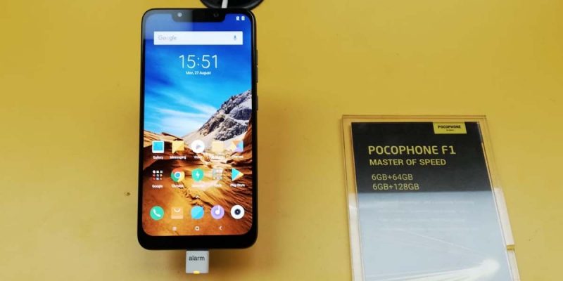 Pocophone F1 vs Oppo F9 - Bagus Mana?  Gadgetren