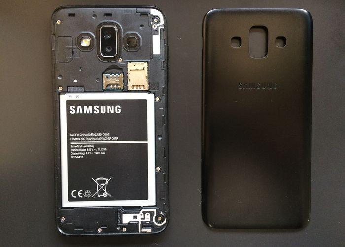 Samsung Galaxy J7 Duo Dalams