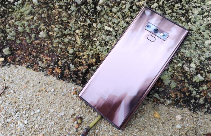 Samsung Galaxy Note 9 Header Pasir