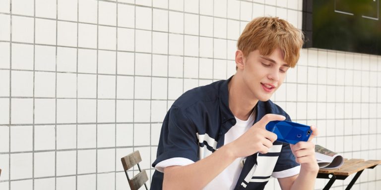 5 Kelebihan dan Kekurangan Realme 2. Masih Bisa Disebut 5 Kelebihan dan Kekurangan Realme 2. Masih Bisa Disebut