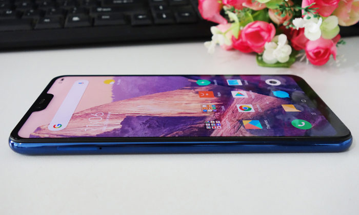 Xiaomi Mi 8 Lite Display samping