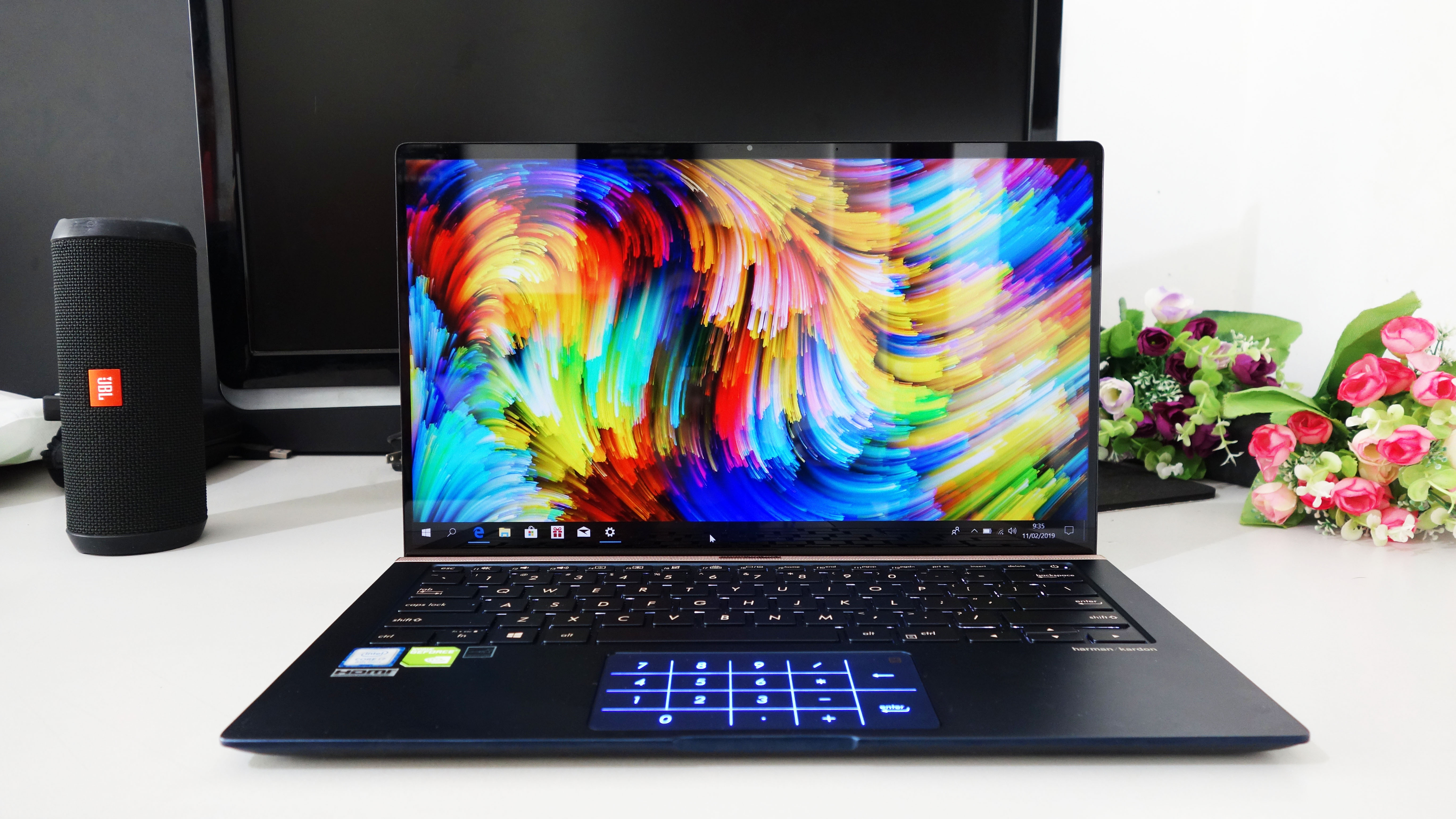 ASUS Zenbook UX433FN