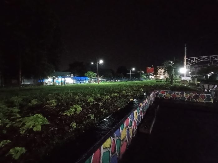 Contoh Hasil Foto Kamera Belakang Vivo V15 - Wide Taman