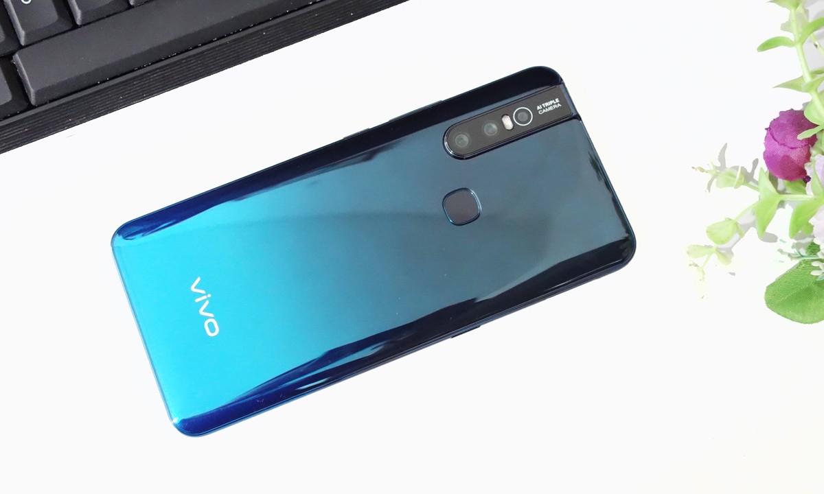 Vivo V15