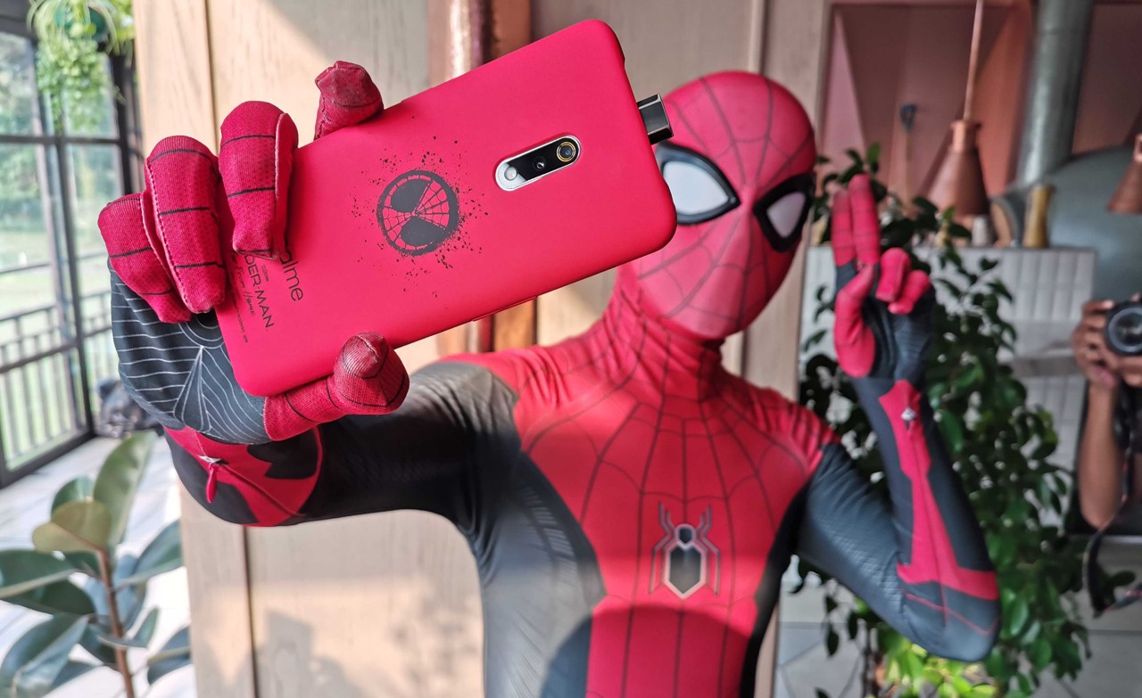 realme X Spiderman Selfie