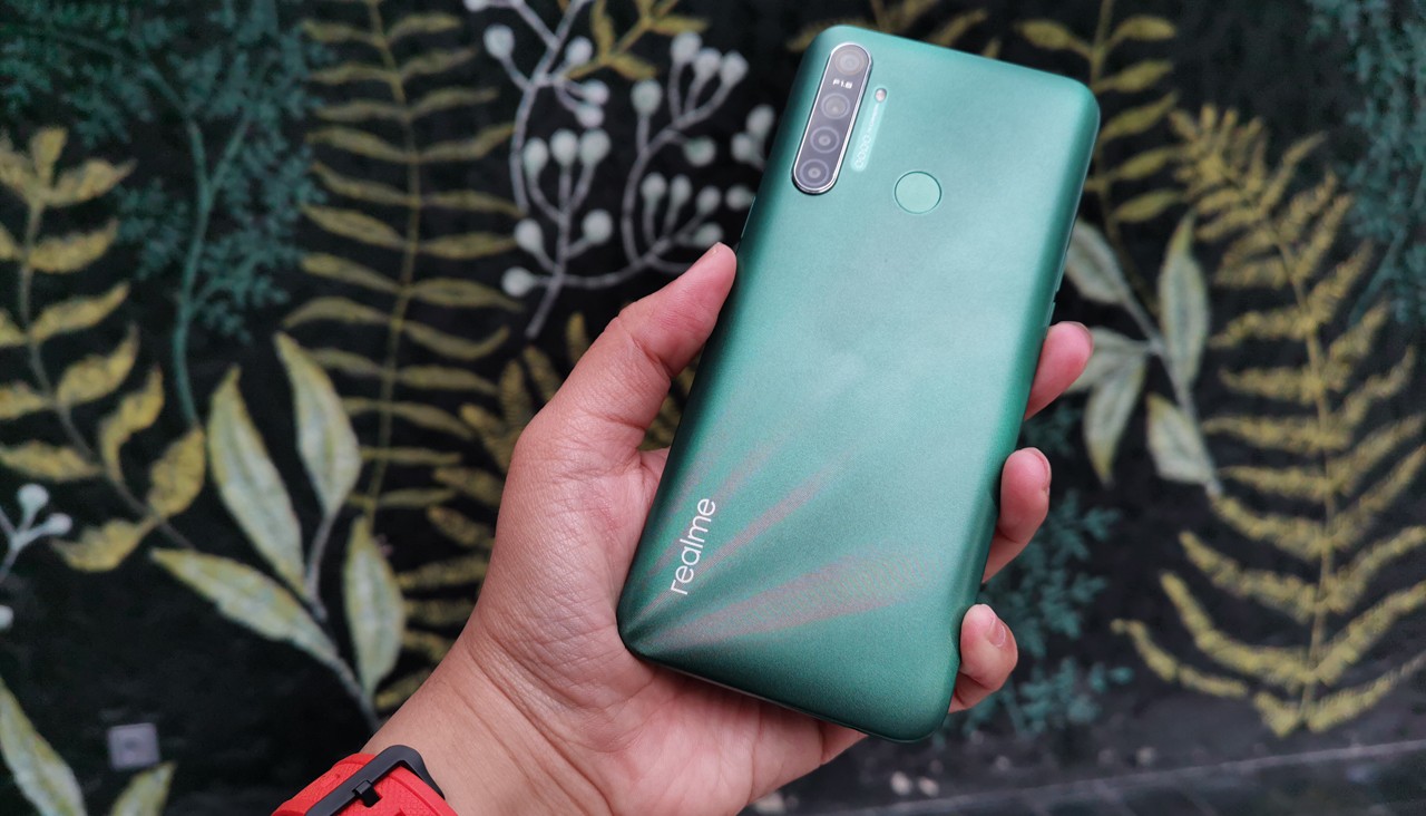 realme 5i tampilan belakang header