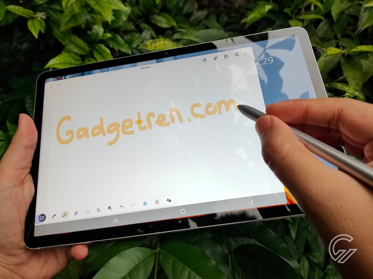 Samsung-GalaxyTabS7-Write