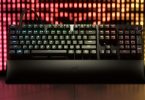 Razer-Rilis-Huntsman-V2-Analog-Keyboard-Gaming-dengan-Aktuasi-Rendah-1.5mm-Header.