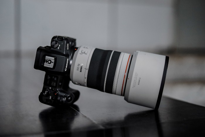 Lensa-Telephoto-Canon-RF70-200mm-f4L-IS-USM