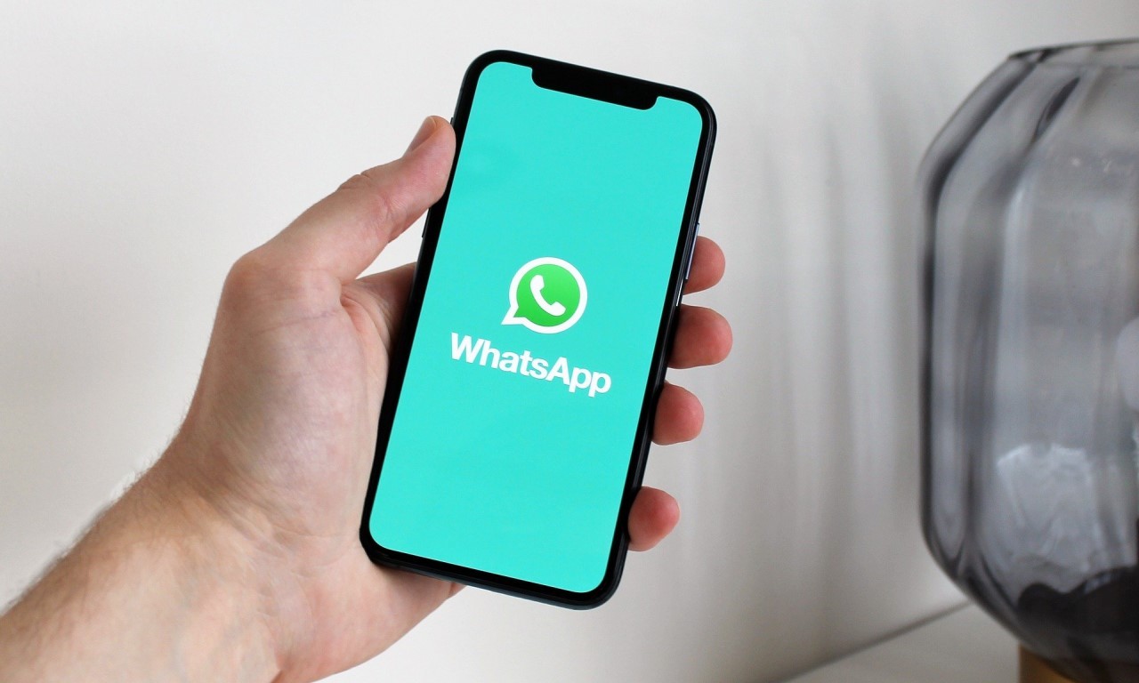 Kenapa Penyimpanan WhatsApp Hampir Penuh - Header