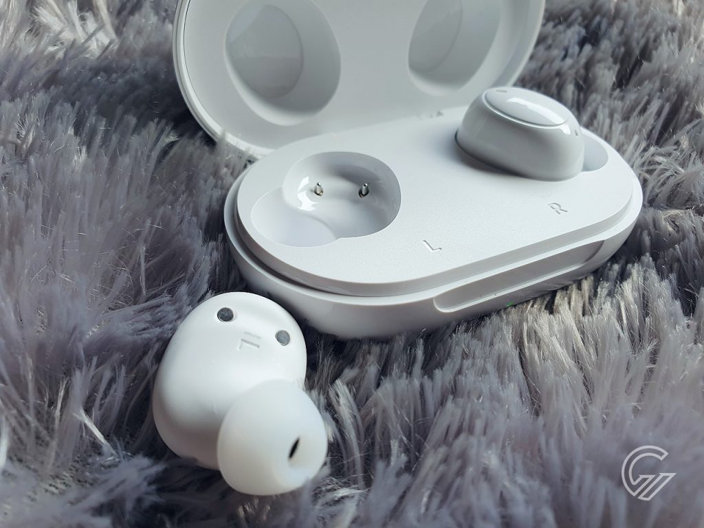 Oppo enco buds 2 white. Oppo Enco Buds. Oppo Echo Buds. Oppo Enco Buds w12. Oppo Enco Buds официальная версия.