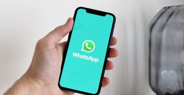 Cara Mengatasi Kamera WhatsApp Ngezoom Header