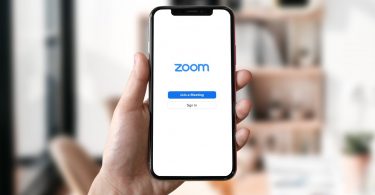 Muncul You Are Not Eligible to Sign In to Zoom at This Time Header