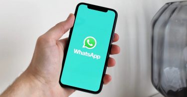 WhatsApp Logo Handphone
