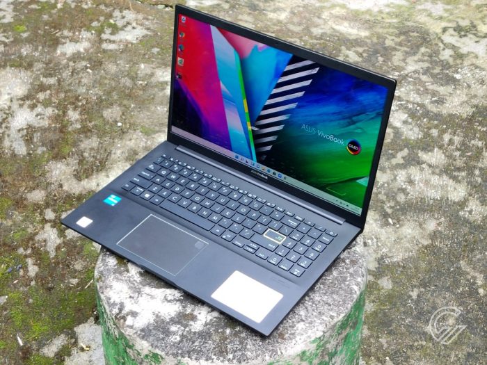 ASUS-VivoBook-15-OLED-K513-DiagonalTop