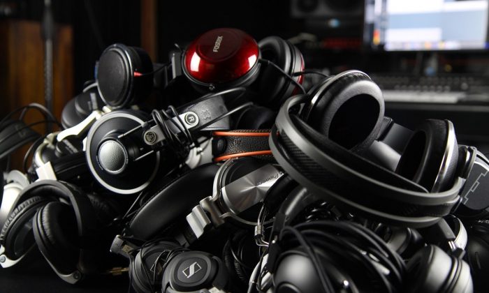 Mengenal Apa Itu Noise Cancellation Pada Ragam Perangkat Audio mengenal-apa-itu-noise-cancellation-pada-ragam-perangkat-audio
