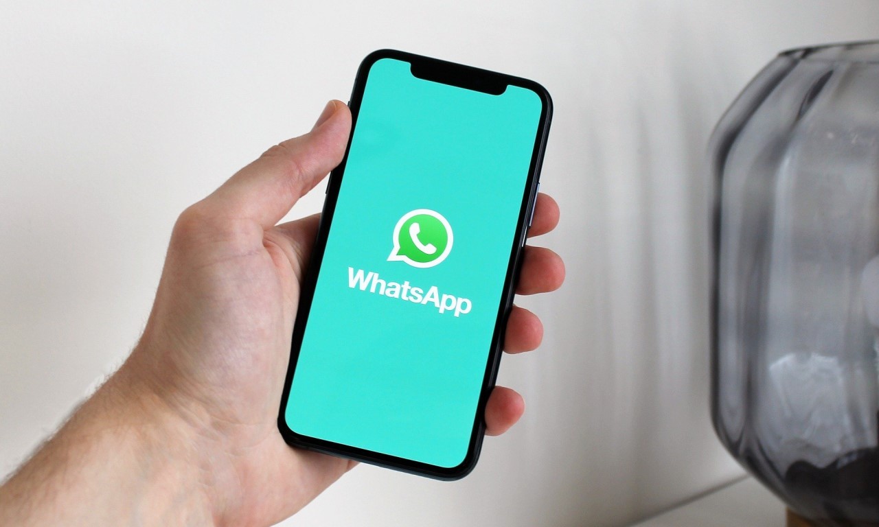Bagaimana cara menyimpan status WhatsApp