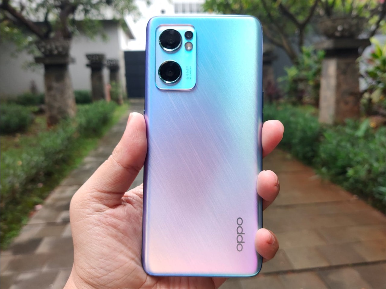 OPPO Reno7 5G LDI Back