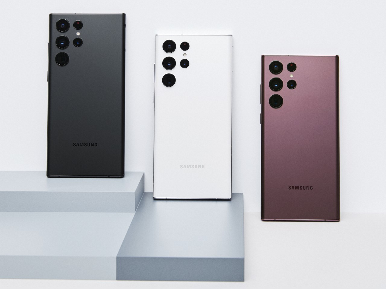 Fitur Baru dan Kelebihan Samsung Galaxy S22 Ultra yang Membuatnya Diperhitungkan | Gadgetren