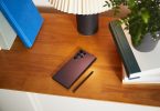 Samsung-Galaxy-S22-Ultra-5G-Back-Burgundy