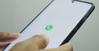 Cara Memperbarui WhatsApp yang Kadaluarsa - Header