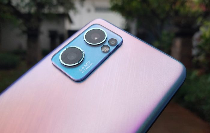 OPPO Reno7 5G Triple Cam