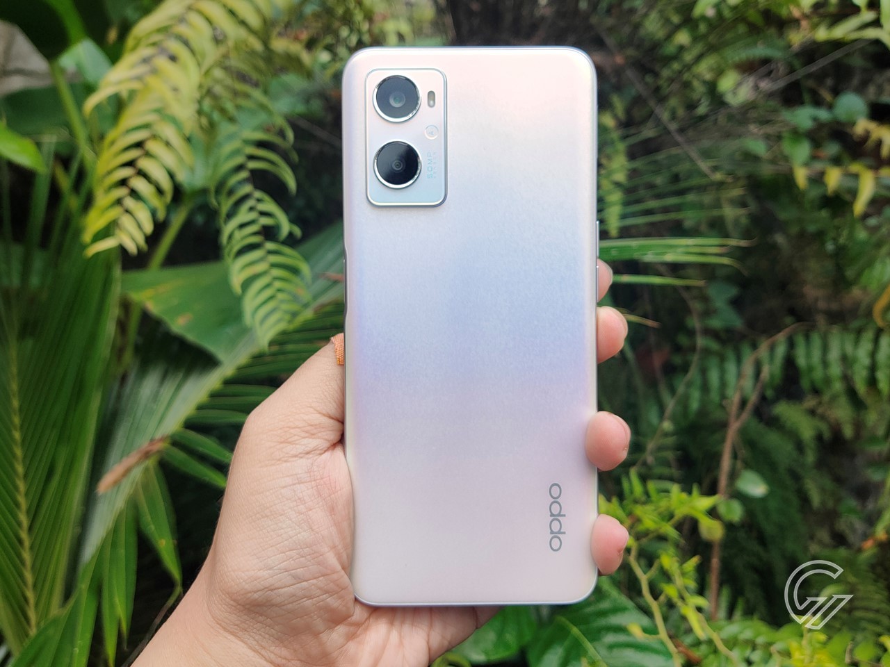 OPPO-A96-HandsOn-Back