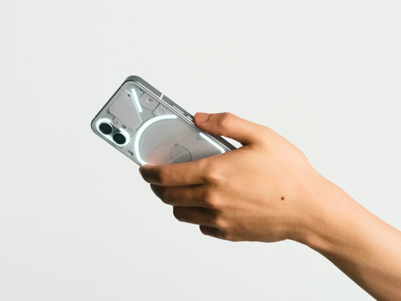 Nothing Phone (1) Resmi Dirilis Dengan Desain Unik dan Dua Kamera 50MP