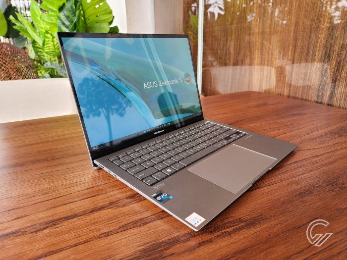 Laptop Tipis Terbaik 2023 - ASUS Zenbook S 13 OLED UX5304