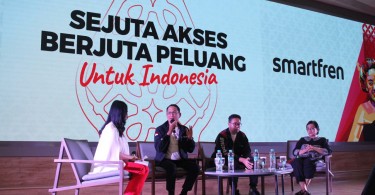 Smartfren-meluncurkan-Gerakan-100-untuk-Indonesia-3