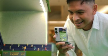 Christoper-Rungkat-dengan-OPPO-Find-N2-Flip-Wimbledon-