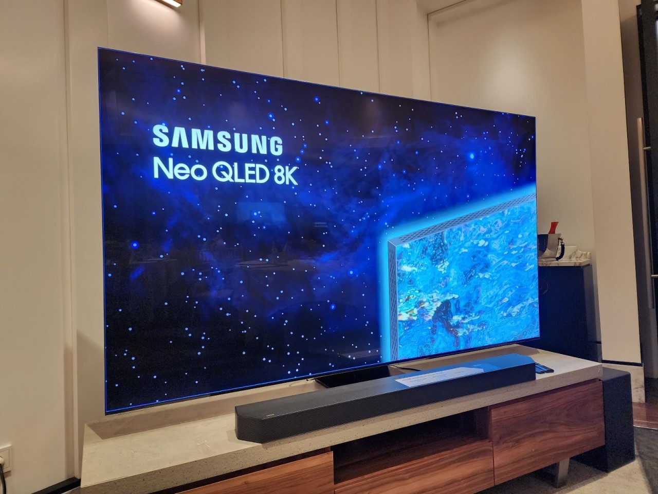 Samsung-Neo-QLED-8K-TV-1