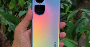 OPPO-Reno10-5G-Back-HandsOn