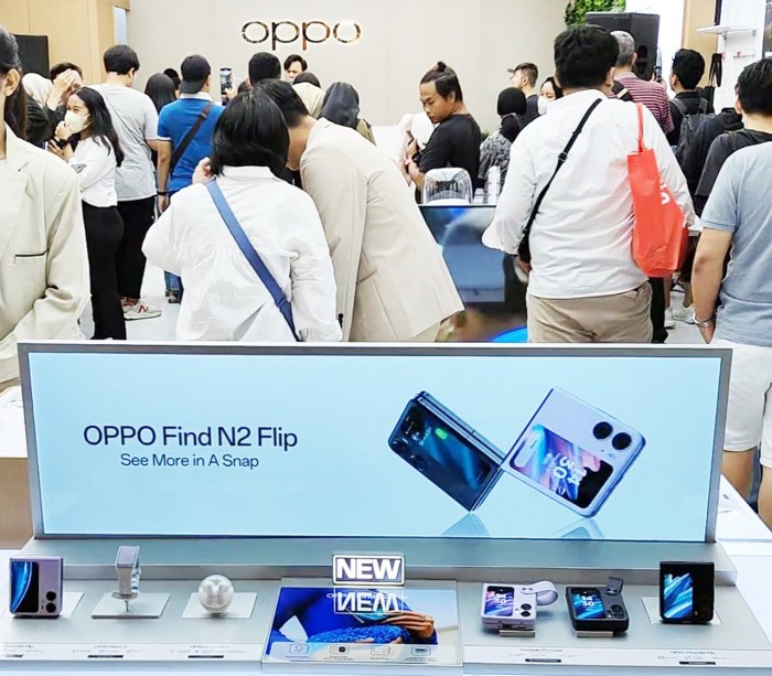 OPPO Experience Store SMB Penuh