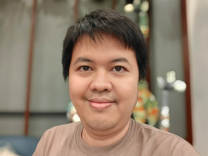 Samsung Galaxy M54 5G - Selfie - Portrait