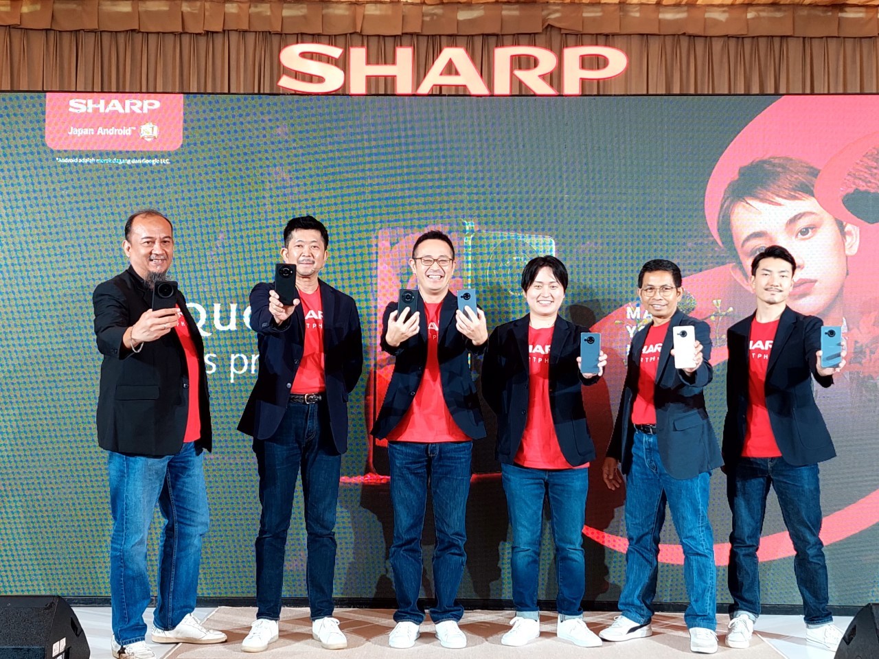 Handphone Sharp AQUOS R8 Series Sudah Bisa Dipesan di Indonesia, Jagokan Sensor Kamera 1 Inci