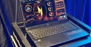 Acer Nitro V 15 Special Edition - Display