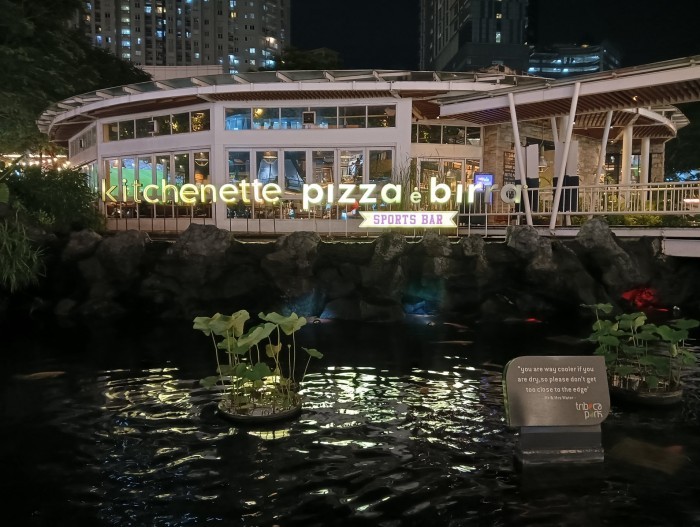 OPPO A79 5G - Pizza - Night