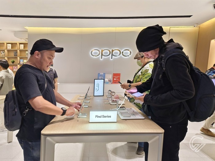 OPPO Experience Store Citos - Experience