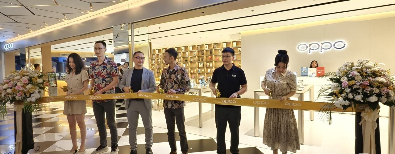 OPPO Experience Store Citos - Feature