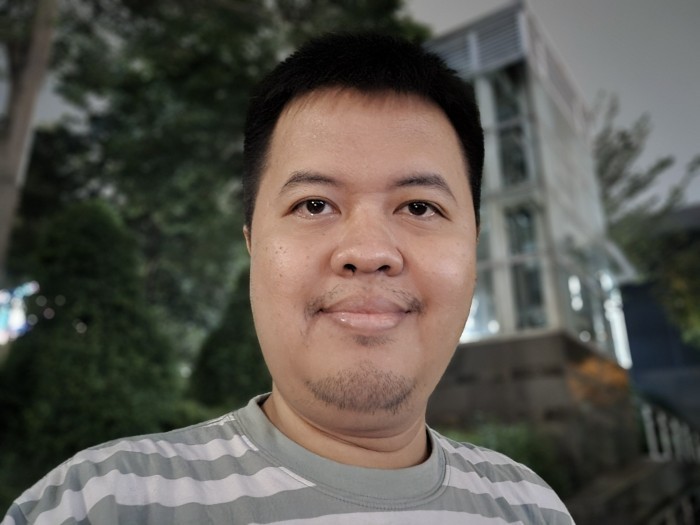 Samsung Galaxy A55 5G - Selfie Malam - Portrait