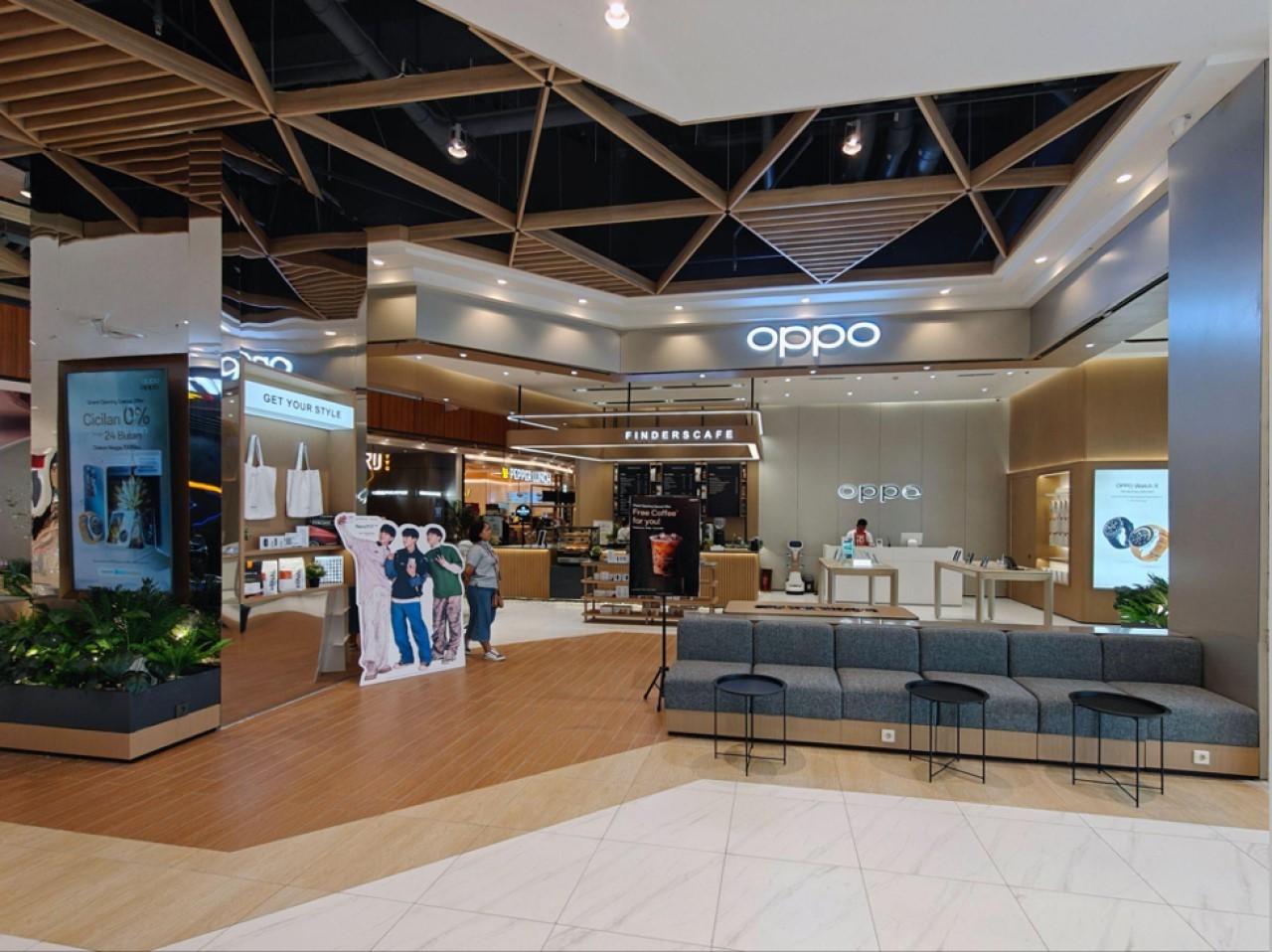OPPO-Experience-Store-Aeon-Deltamas