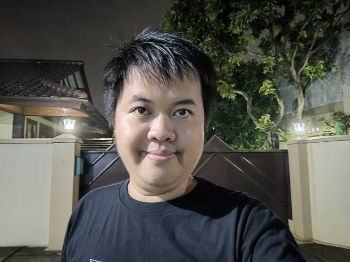 POCO X6 Pro 5G - Selfie - Auto Night